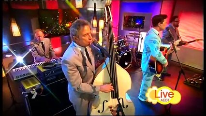Chris Isaak - Can't Help Falling In Love (Morning Show 12-10-2011)