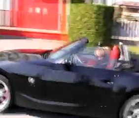 Fast Driving Girls - Bonnie BMW Z4 2.5i (V015)