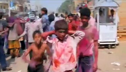 karl pilkington Holi india