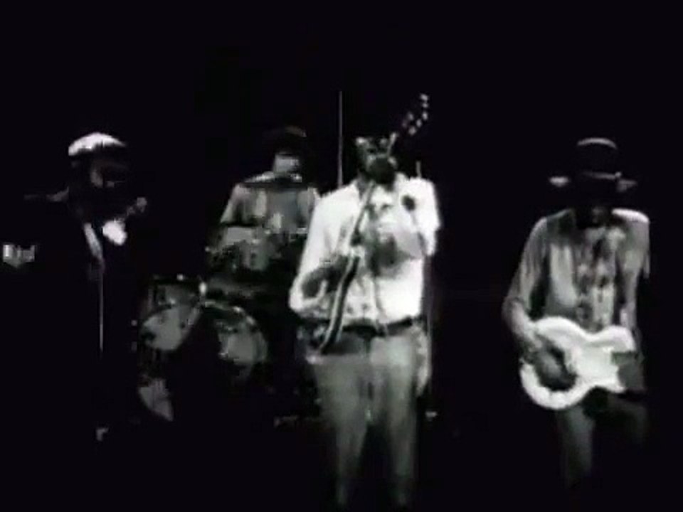 Chambers Brothers - Time Has Come Today (Live extended version)