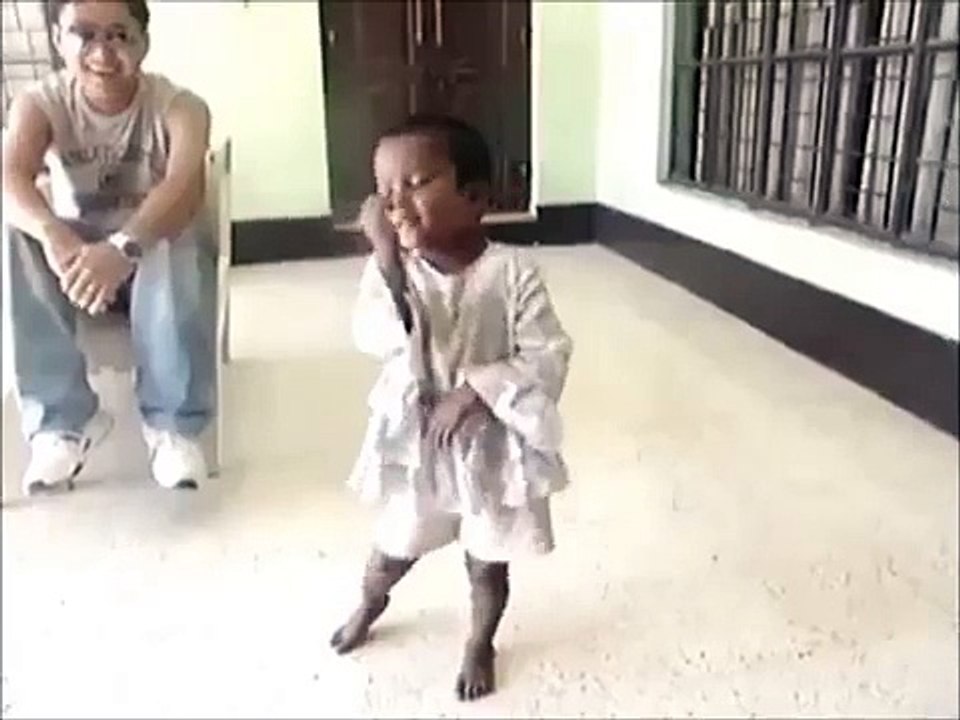 A CHILD WHO SINGS A SONG