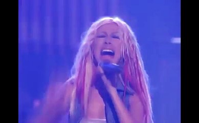 Mariah Carey vs Christina Aguilera: Whistle notes