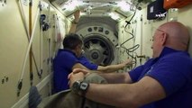 وصول ٣ رواد فضاء الى محطة الفضاء الدولية بعد نجاح مهمة سويوز