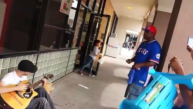 Amazing jam session Three random guys sing together