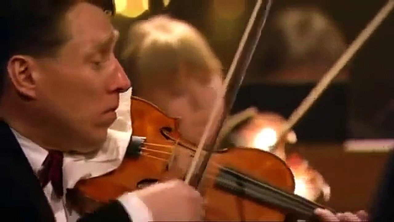 38. Aria(soprano): How beautiful are the feet