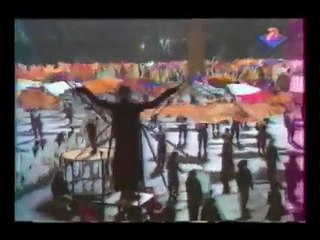 Cérémonie d'Ouverture des Jeux Olympiques d'Albertville / les drapos.avi