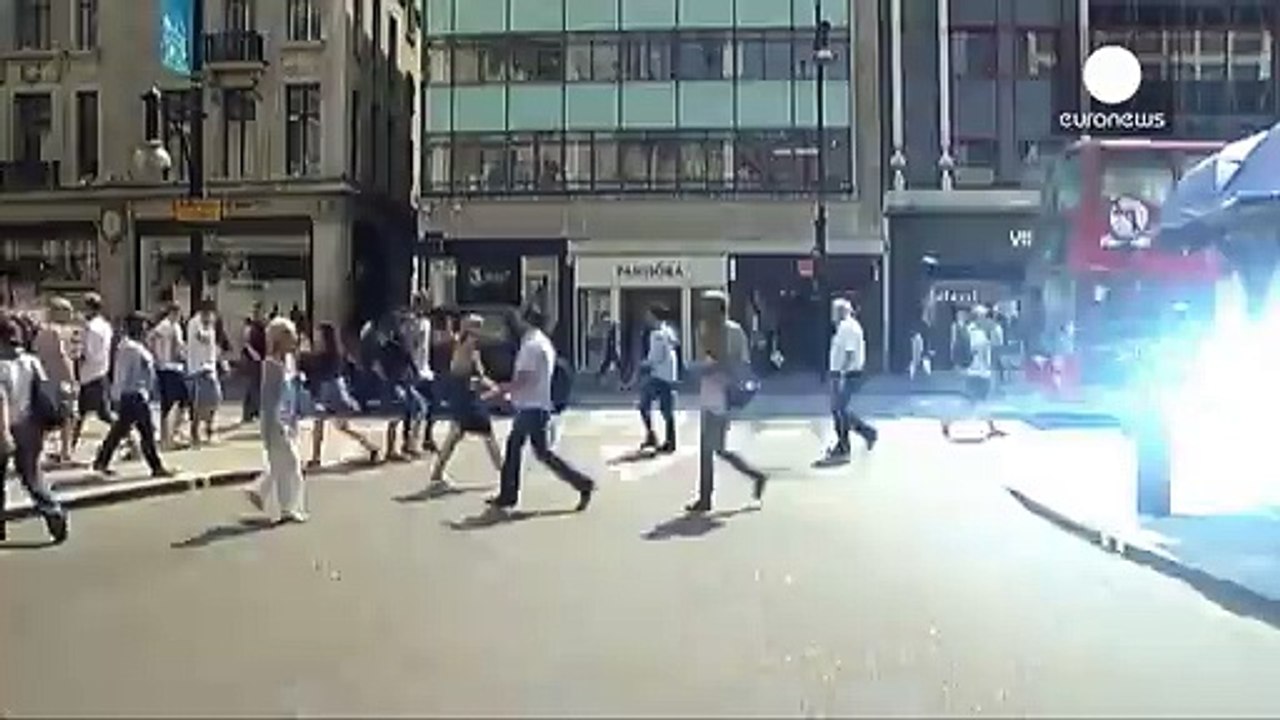 Briten kaufen weniger Töpfe und Regale