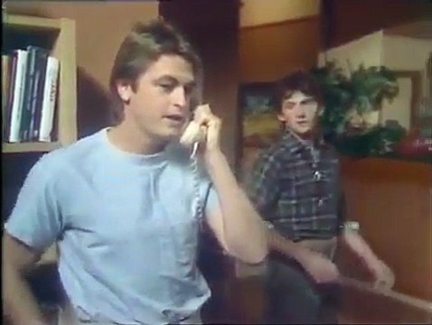 Neighbours ( 1985 ) E001