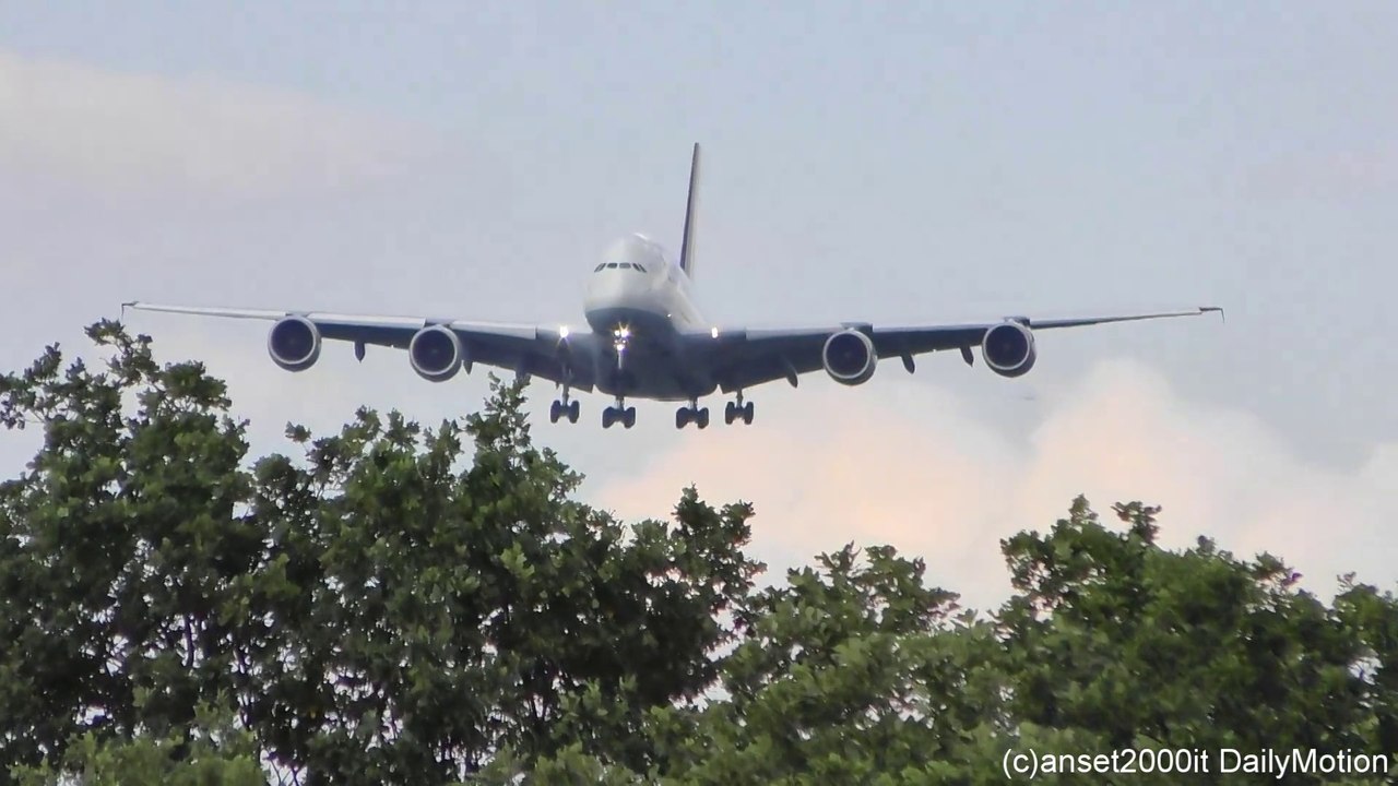 Airbus A380 Lufthansa Landing in Frankfurt Airport. D-AIMF flight LH729