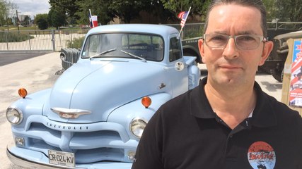 Il a retapé un pick-up Chevrolet