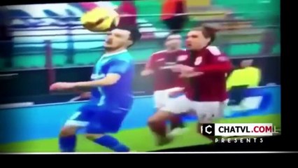 Funny Football moments HD -- لقطات مضحكه بالكوره