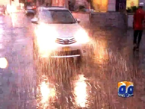 Rain in Karachi turns roads into puddles -Geo Reports-23 Jul 2015