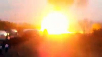 LPG cylinder blast full video on highway