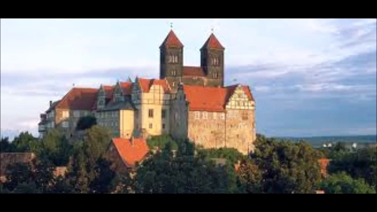"Berliner Messe" (1990) for four solo voices and organ by Arvo Pärt