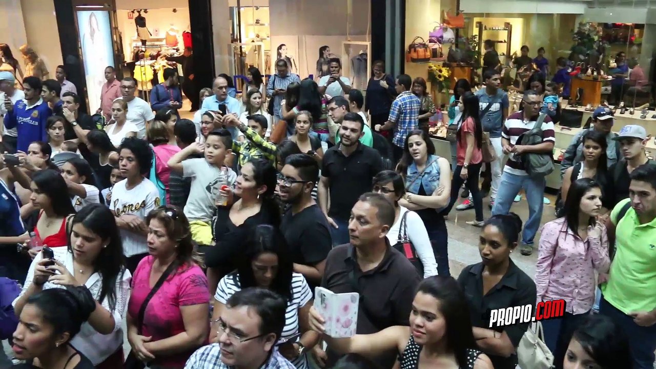 Así fue el Showcase de Víctor Muñoz para su gira "Te quiero bonito"