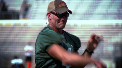 Favre dominates Packers Hall of Fame game