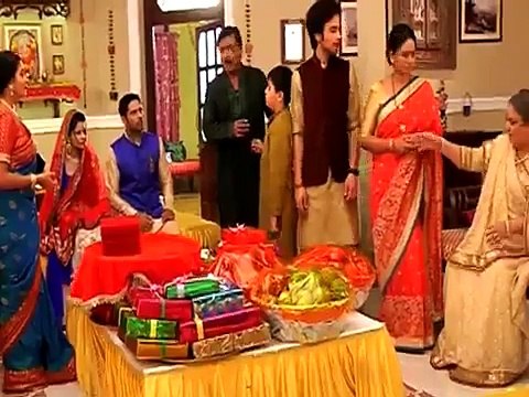 Thapki Aur Dhruv Ki Engagement Mein Khula Thapki Ka Raaz - 25 July 2015 - Thapki Pyaar Ki