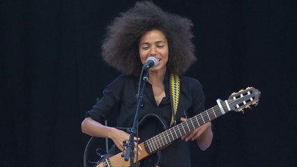 Nneka, Paléo Festival Nyon 2015 (concert complet)