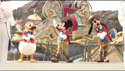 ディズニーシー三銃士 The Three Musketeers Mickey Mouse At Tokyo Disney Sea Video Dailymotion
