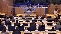 Euroaustritte möglich? Bernd Lucke fragt Dombrovskis. AfD MDEP Europäisches Parlament