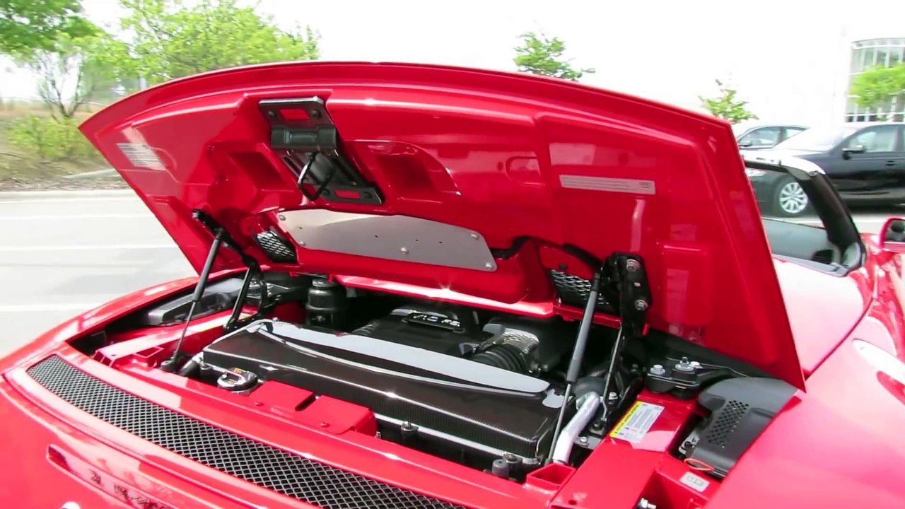2012 Audi R8 5.2 FSI V10 Spyder Start Up, Exhaust, and In Depth Review