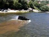 Car stuck in river Mondego, Coimbra