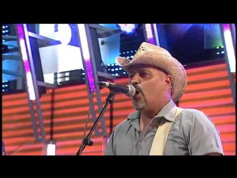 TV3 - Divendres - Junts , la cançó de l'estiu de TV3