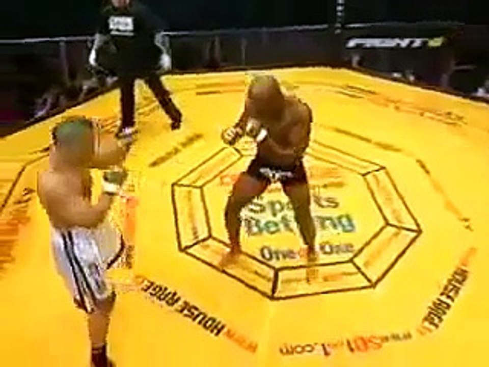 Anderson Silva Reverse Elbow Knockout