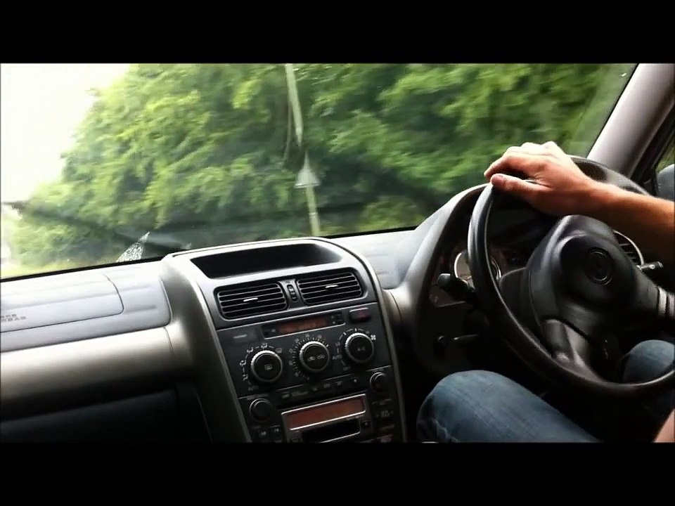 Drifting a Lexus IS200 very badly