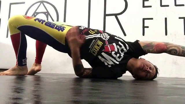 WARM UP Functional Fitness & Flow: 5 Minute Routine Dynamic Stretching & Mobility