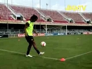 Nike Joga Bonito Eric Cantona Ronaldino