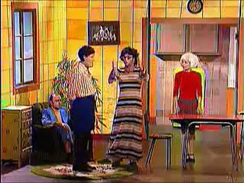 les robins des bois - mme marcadet - aubergiste