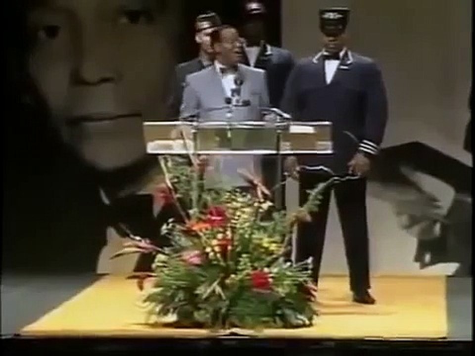 Louis Farrakhan Exposes Rothschild Bankers  (1995)