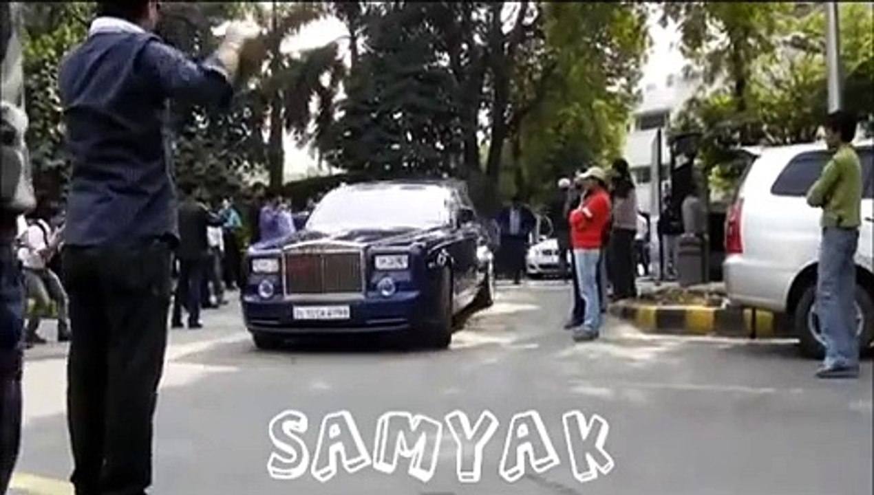 Mukesh Ambani All Cars With Bodyguard