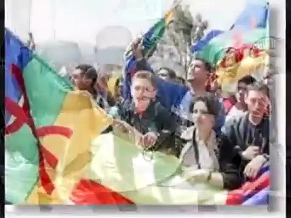 Oulahlou, "Pouvoir Assassin", illustrant le printemps Noir en Kabylie (2001)