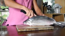 Filipino dish - How to prepare a Bangus for milk fish Sisig (deboning)