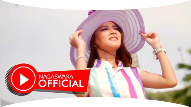 Saleena Band - Merah Kuning Hijau - Official Music Video HD NAGASWARA