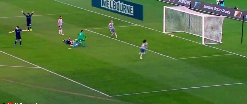 Real Madrid Keeper Keylor Navas Knocks Yaya Toure Out While Clearing The Ball