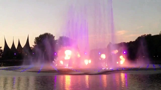 Efteling Aquanura - Spookslot (Danse macabre - Saint-Saens)