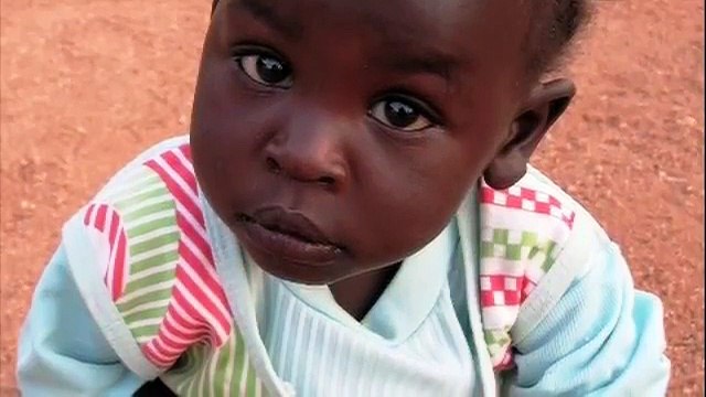 Eric Donaldson - Love of the common people (Guns don`t argue)