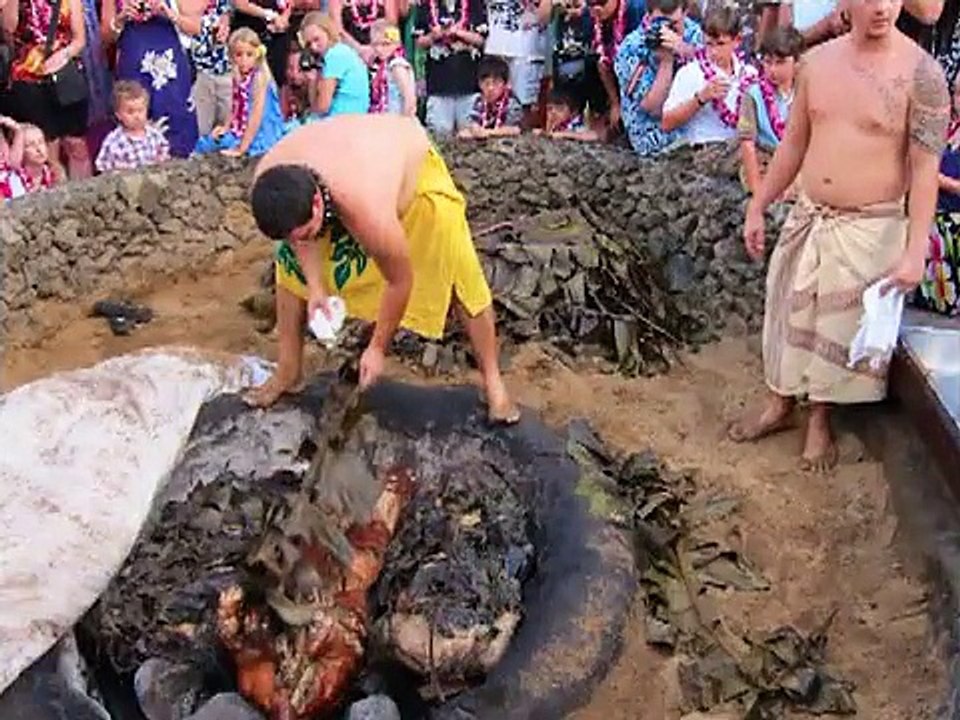 Como Fazer Porco no Buraco / How to Make Kalua Pig