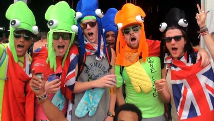 Tomorrowland: Drapeaux, musique et police