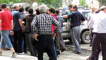 სასულიერო პირის ჩხუბი ზესტაფონში