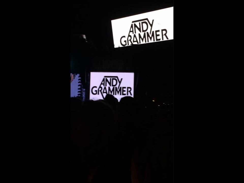 Taylor Swift Introducing Andy Grammer (Chicago 7/18)