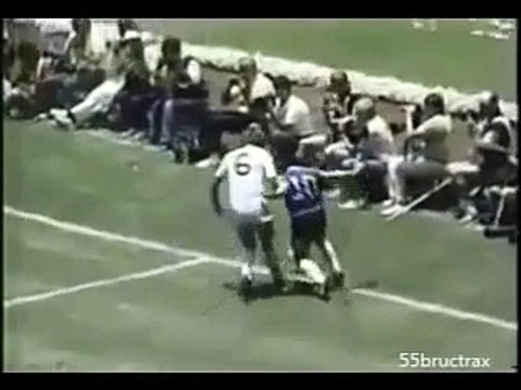 1986 Diego Maradona vs England - World Cup