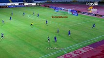 لاعب مازيمبي يضرب لاعب سموحة