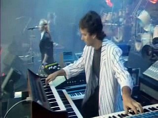 Genesis-Mama Live Performance 🎶