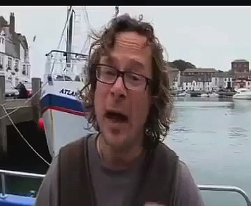 River Cottage | Hugh Fearnley-Whittingstall | How to: Hot smoke a Fish