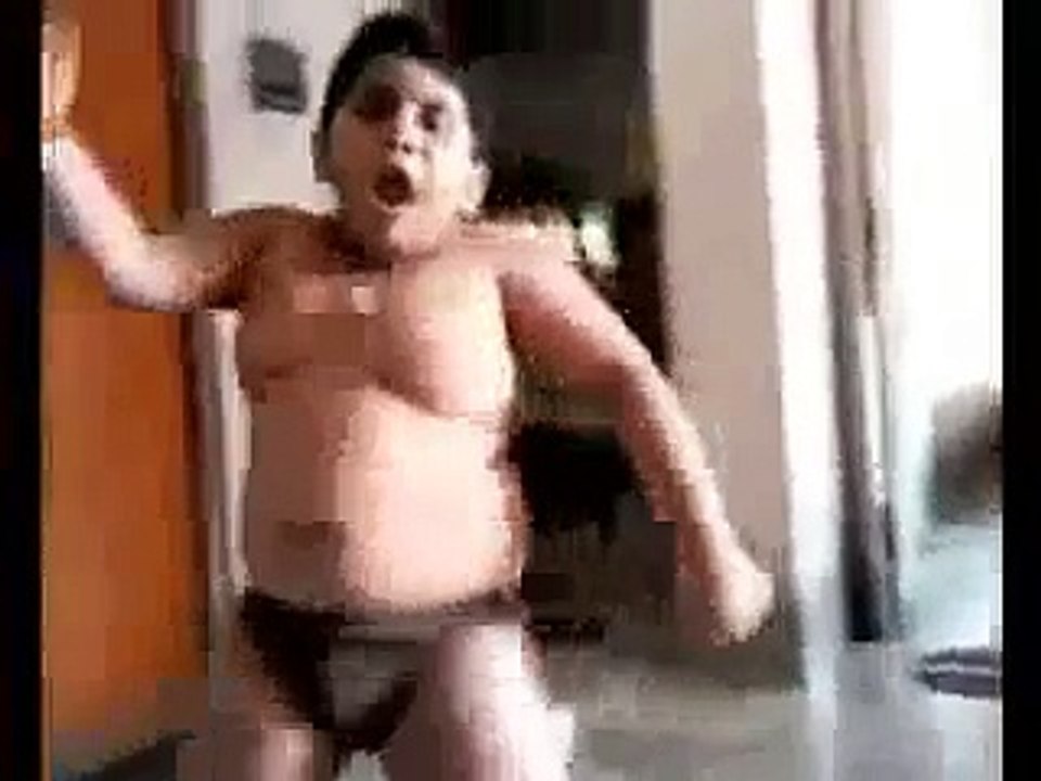 FAT BOY DANCING bet you can't watch this without laughing