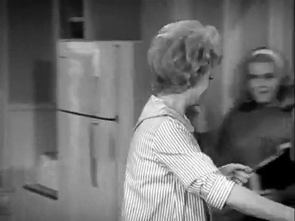 L    Digs up a Date.  T L Sh. S 1 E 2